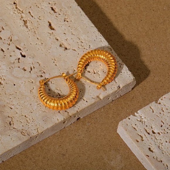 18k Gold Plated Croissant Hoop Earrings - Picture 9 of 10